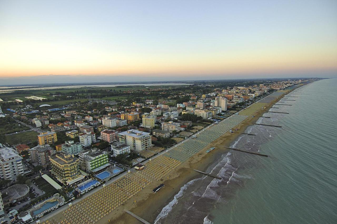 Hotel Smeraldo Lido di Jesolo Exteriör bild